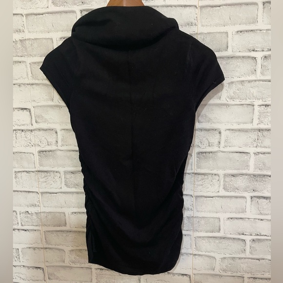 Women’s Express black short sleeve wide turtleneck sweater small - Picture 2 of 3